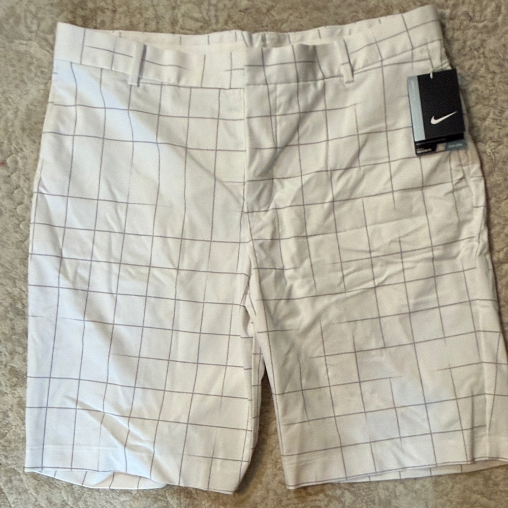 Nike Men's White Grid Pattern Shorts